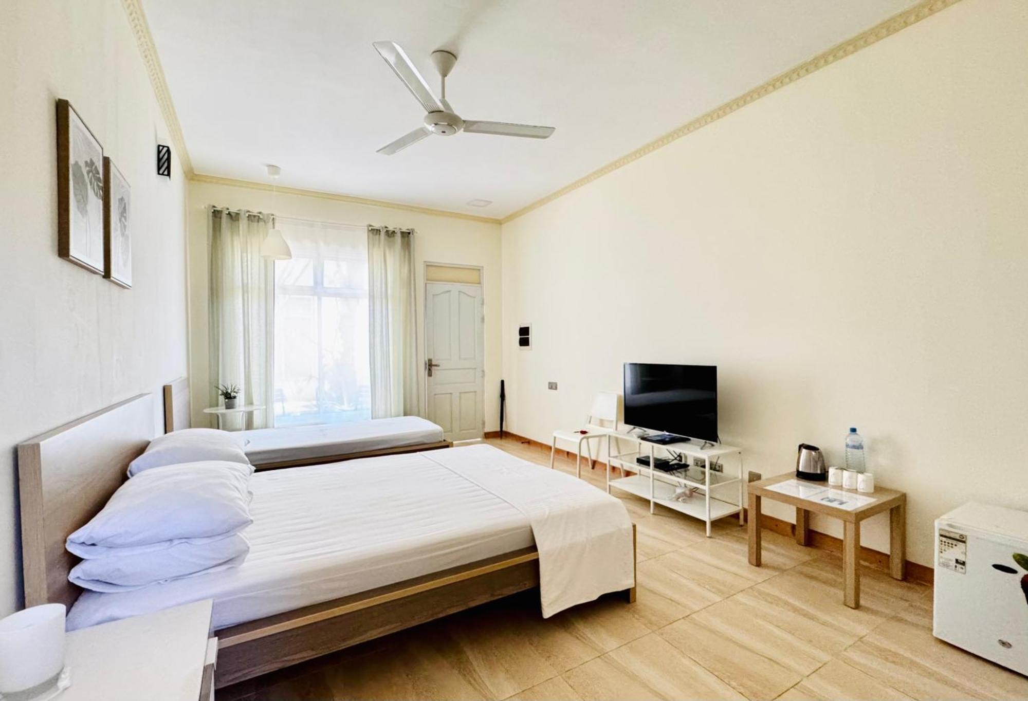 Three Hearts Guesthouse And Villas Fulhadhoo Pokoj fotografie